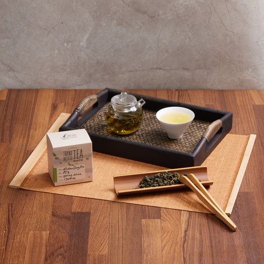 Alishan Qing Xin (High Mountain Oolong Tea)